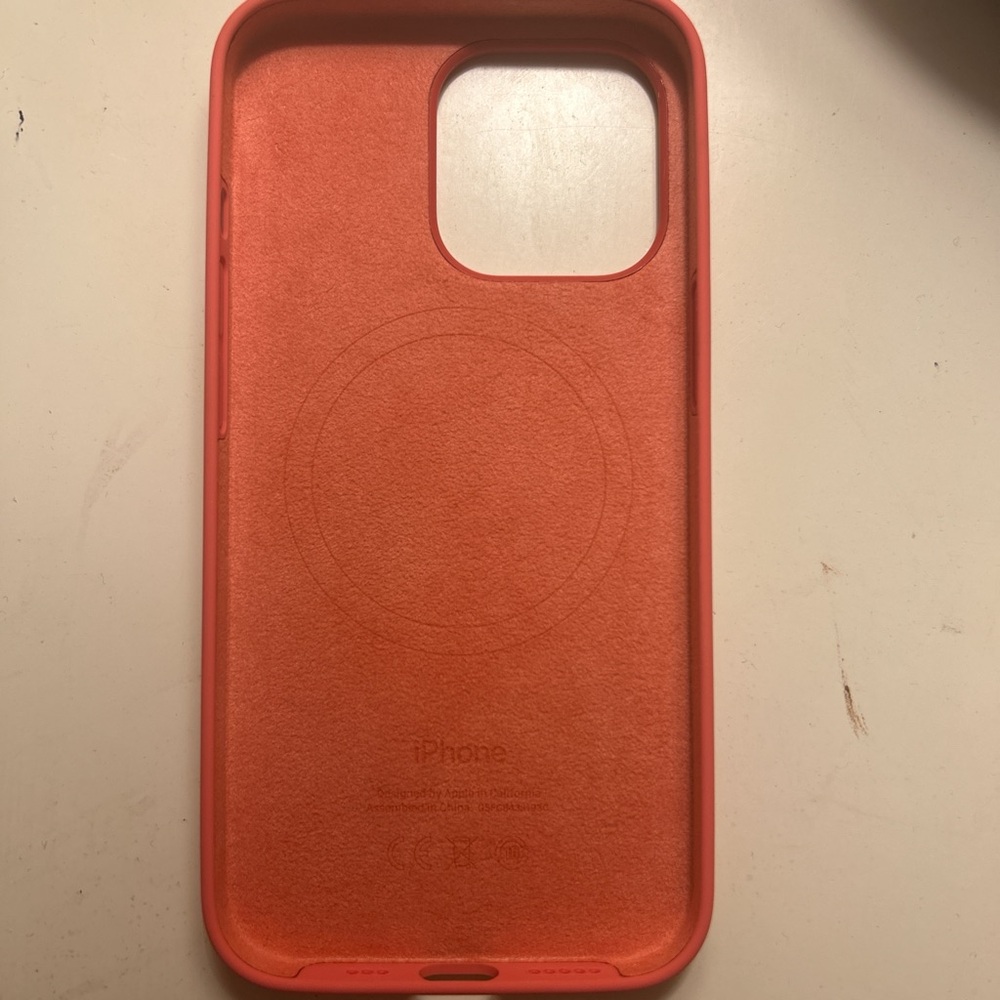 Apple case - Picture 2 of 2